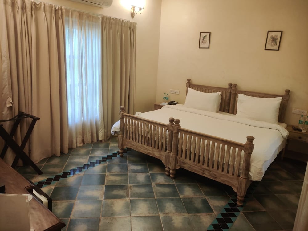 Golden Tulip Goa Mandrem — Hotel rooms in Mandrem, Goa