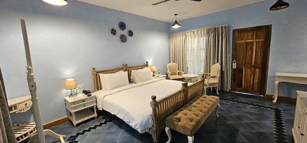 Golden Tulip Goa Mandrem — Hotel rooms in Mandrem, Goa