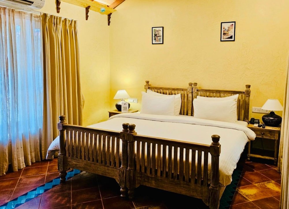 Golden Tulip Goa Mandrem — Hotel rooms in Mandrem, Goa