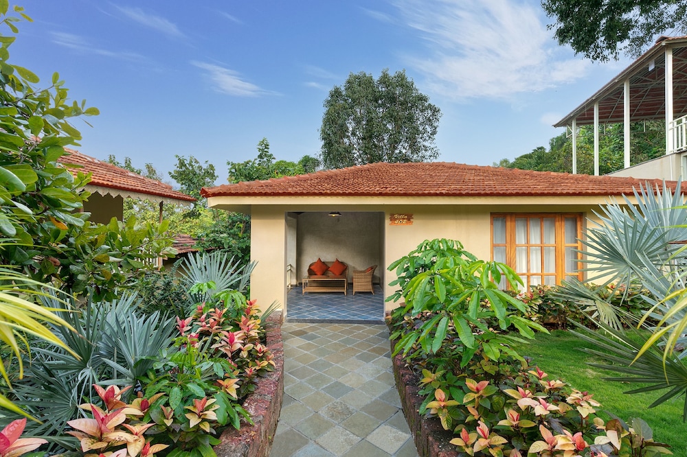 Golden Tulip Goa Mandrem — Hotel building in Mandrem, Goa