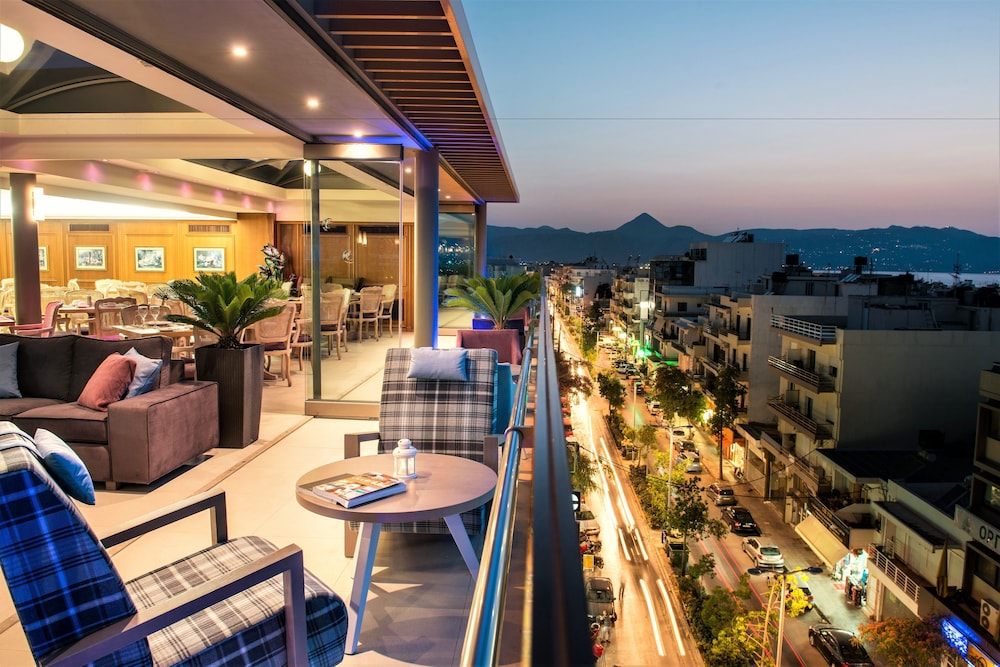 Castello City Hotel — Restaurant & bars in Heraklion