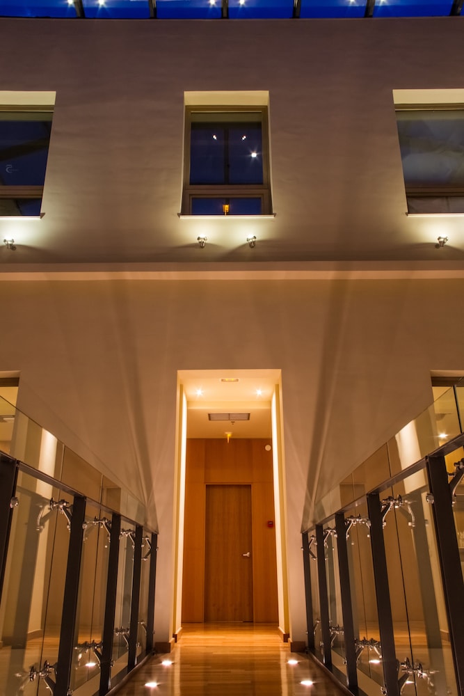 GDM Megaron Historical Monument Hotel — Hotel building in Heraklion