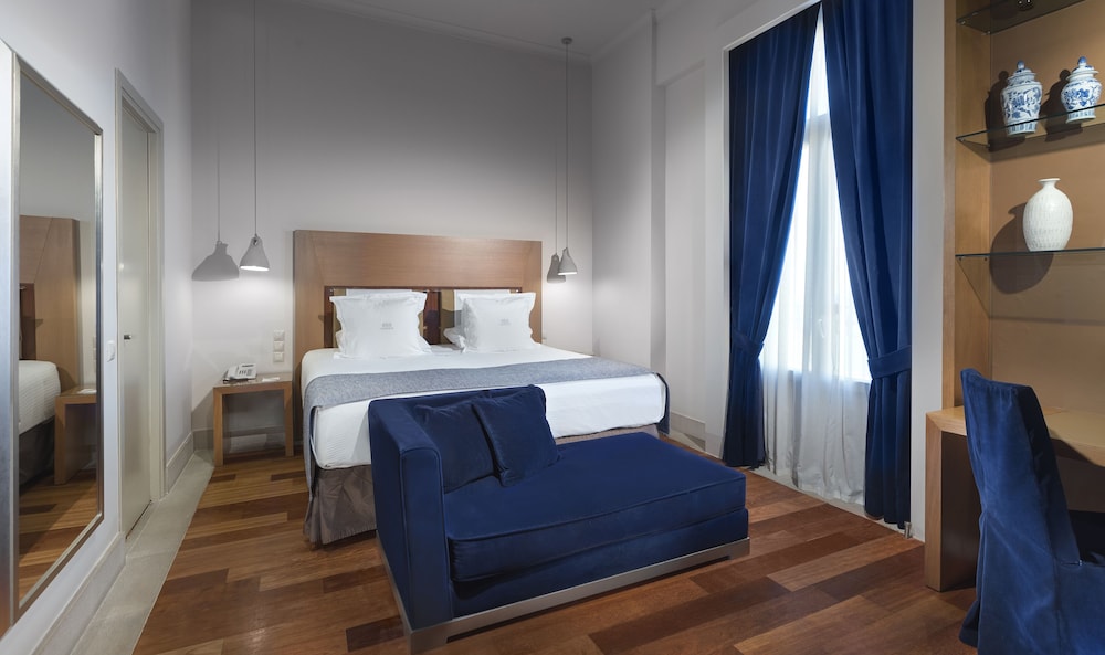 GDM Megaron Historical Monument Hotel — Hotel rooms in Heraklion