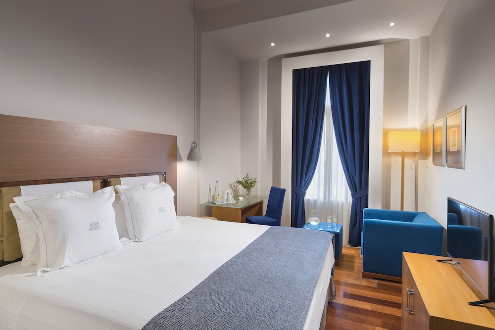 GDM Megaron Historical Monument Hotel — Hotel rooms in Heraklion