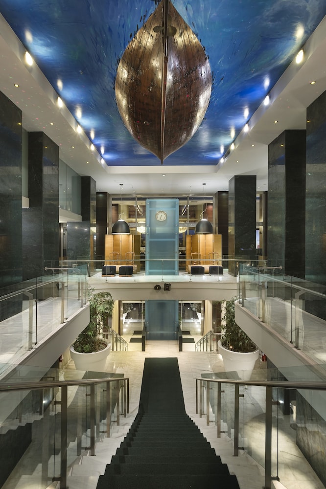 GDM Megaron Historical Monument Hotel — Hotel building in Heraklion