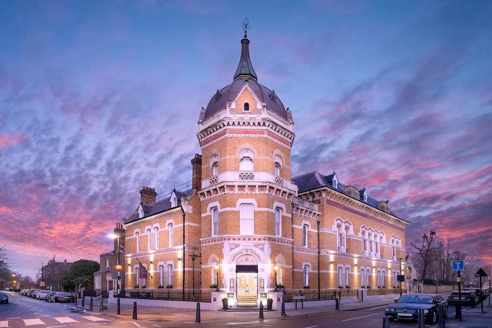 The Lansbury Heritage Hotel & Spa by Sunday Canary Wharf, London