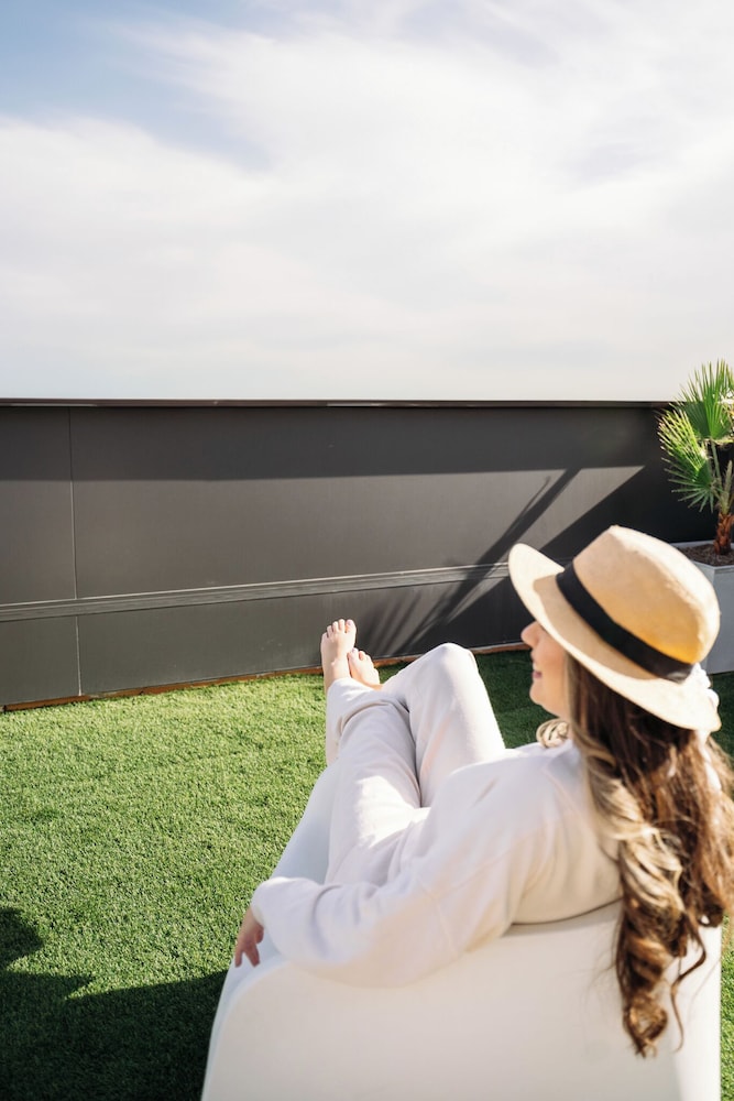 Kastro Hotel — Sports & recreation in Heraklion