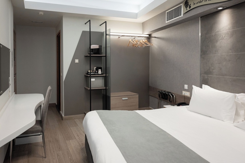 Kastro Hotel — Hotel rooms in Heraklion