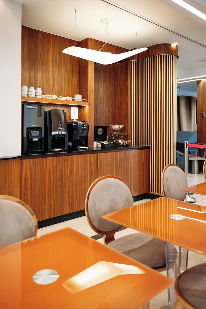 Kastro Hotel — Restaurant & bars in Heraklion