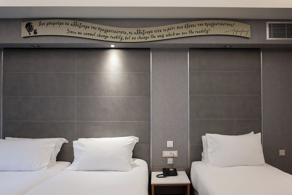 Kastro Hotel — Hotel rooms in Heraklion
