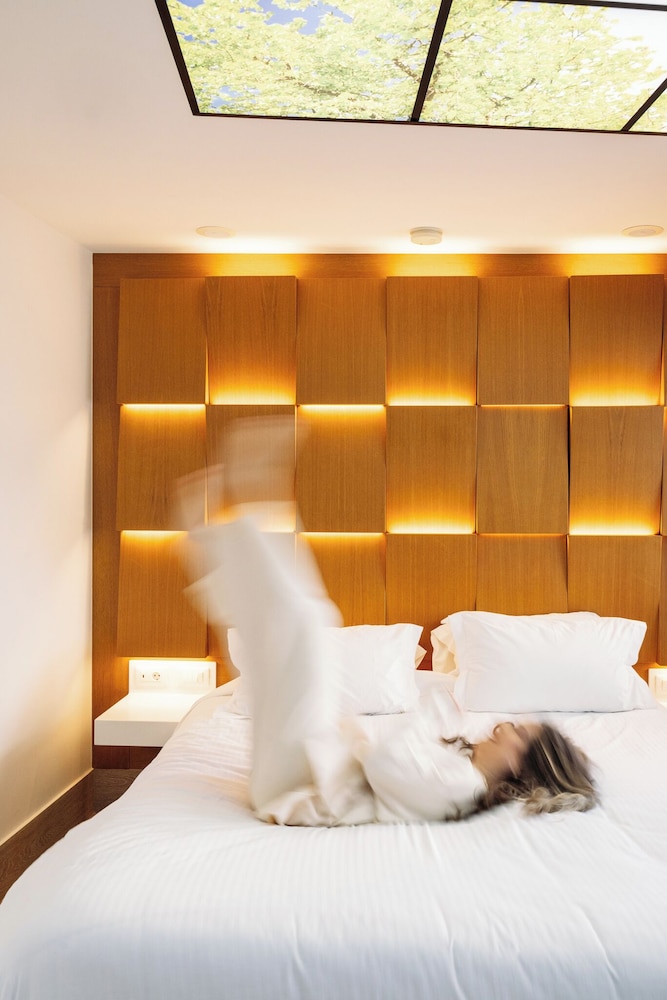Kastro Hotel — Hotel rooms in Heraklion