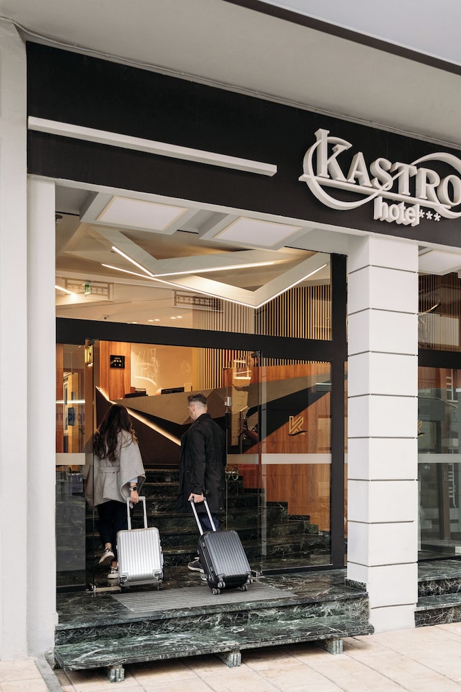 Kastro Hotel — Hotel building in Heraklion