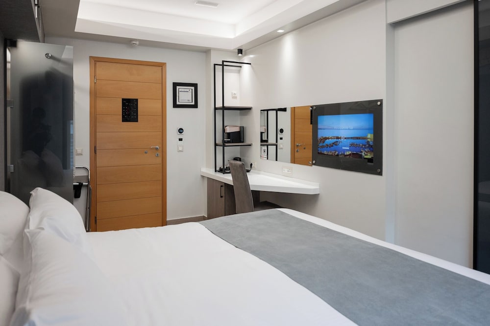 Kastro Hotel — Hotel rooms in Heraklion