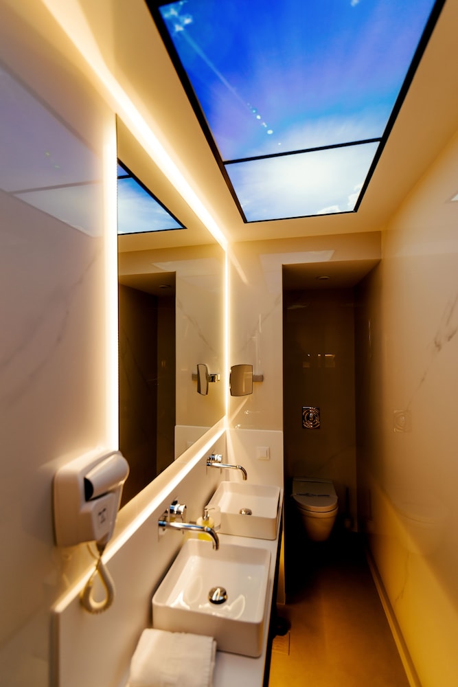 Kastro Hotel — Hotel rooms in Heraklion