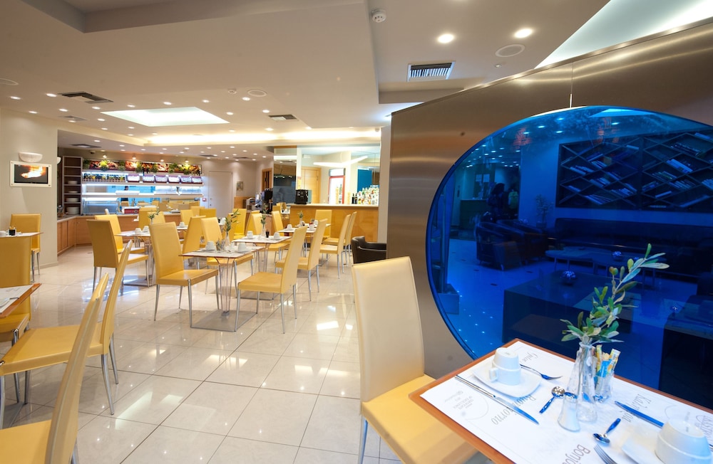 Kastro Hotel — Restaurant & bars in Heraklion