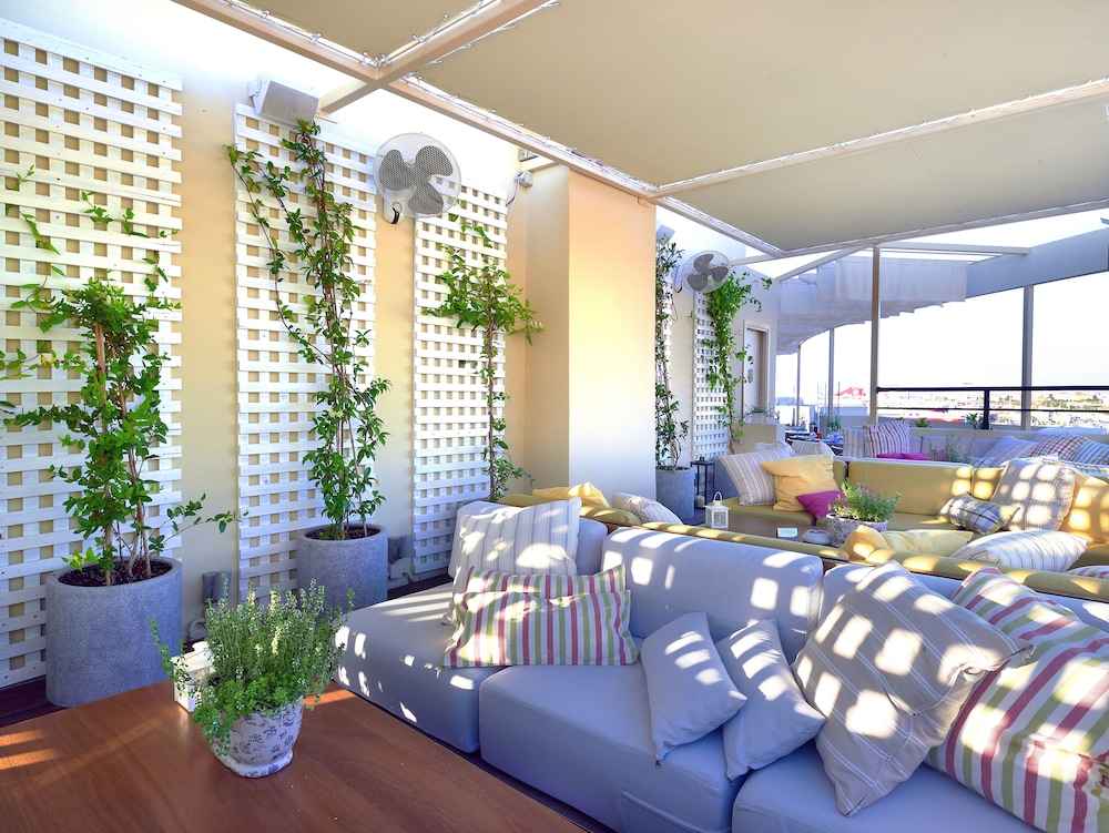 Lato Boutique Hotel — Restaurant & bars in Heraklion