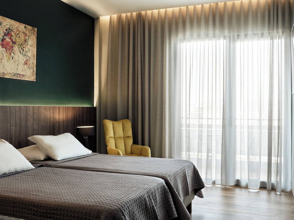 Candia Hotel — Hotel rooms in Athens, Attica