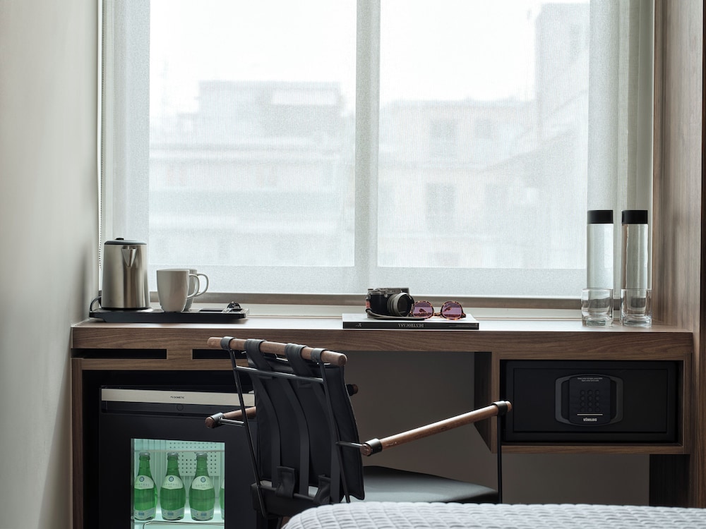 Candia Hotel — Hotel rooms in Athens, Attica
