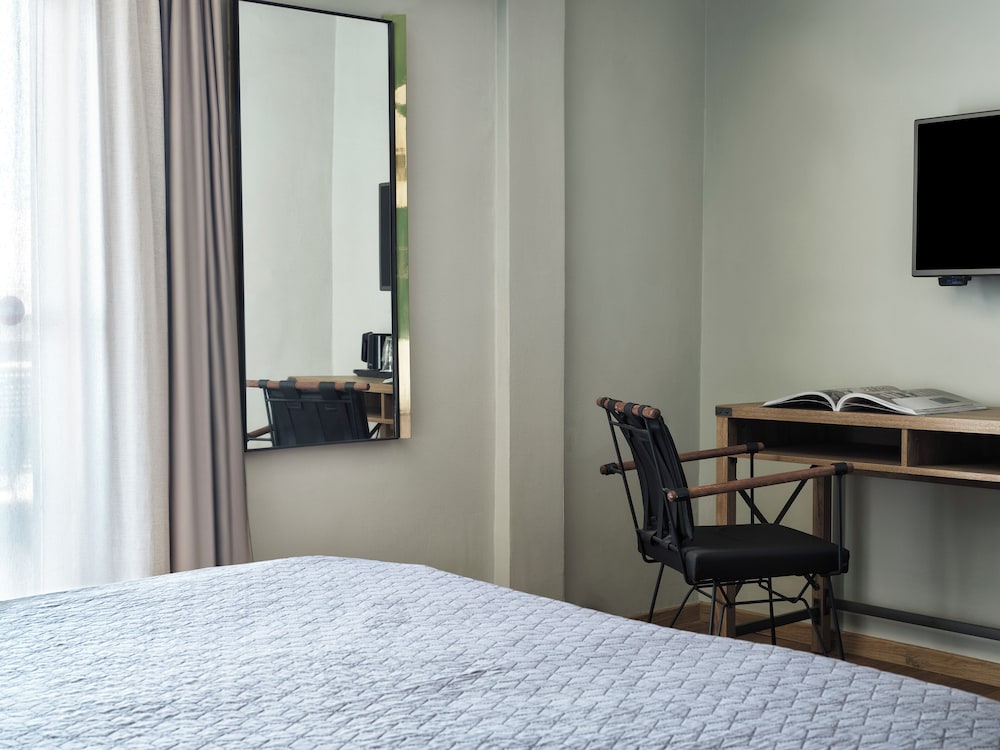 Candia Hotel — Hotel rooms in Athens, Attica