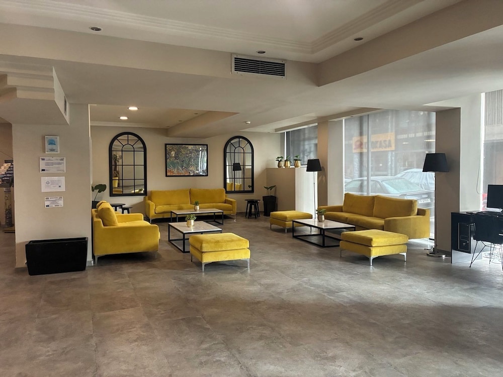 Candia Hotel — Hotel building in Athens, Attica