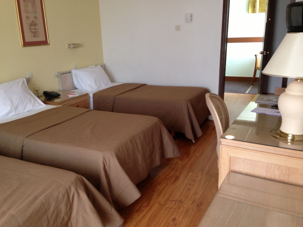 Candia Hotel — Hotel rooms in Athens, Attica