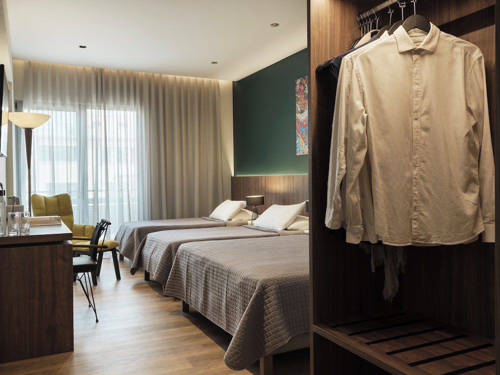 Candia Hotel — Hotel rooms in Athens, Attica