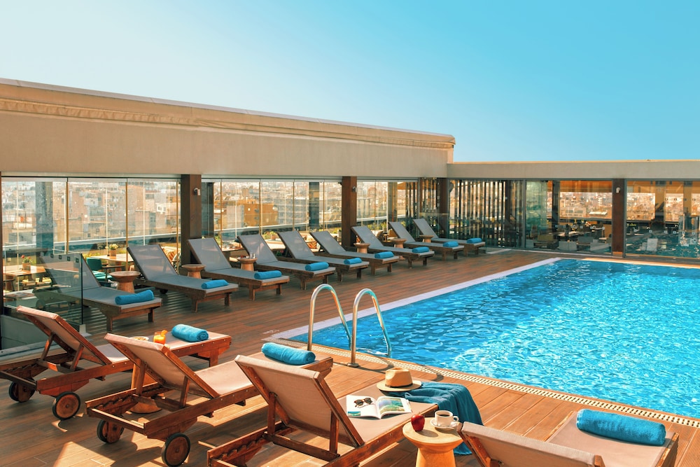. Zeus Wyndham Grand Athens