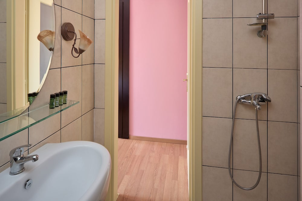 Delphi Art Hotel — Hotel rooms in Athens, Attica
