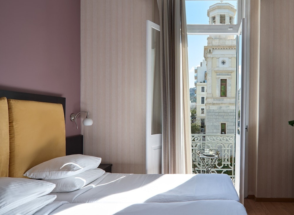 Delphi Art Hotel — Hotel rooms in Athens, Attica