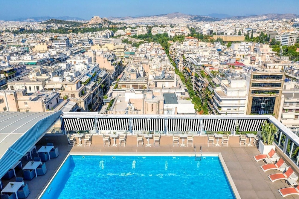Divani Caravel — Swimming pool in Athens, Attica