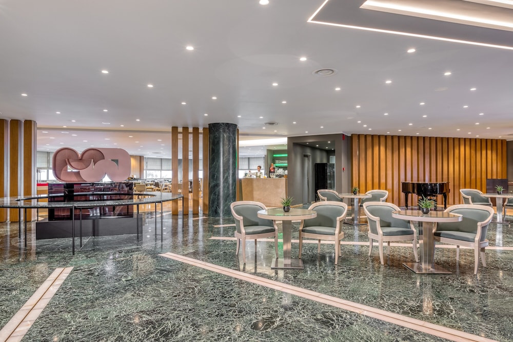 Divani Caravel — Restaurant & bars in Athens, Attica