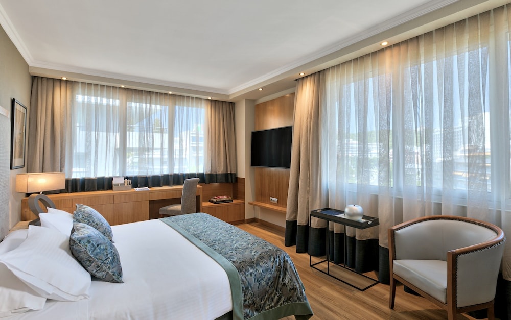 Divani Caravel — Hotel rooms in Athens, Attica