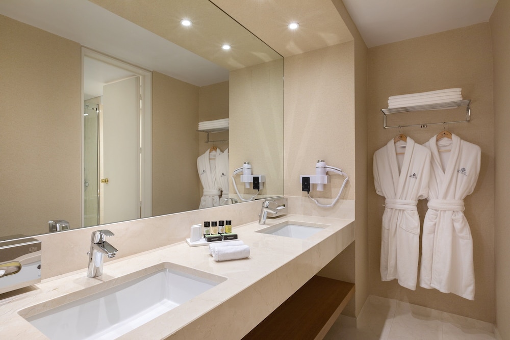 Divani Caravel — Hotel rooms in Athens, Attica