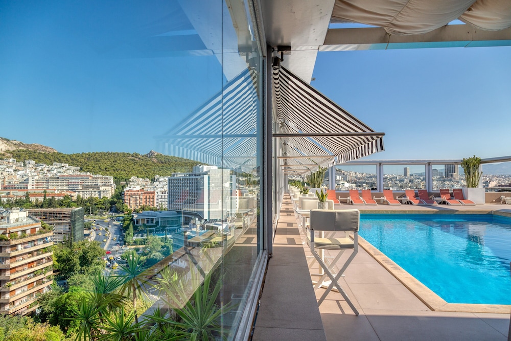 Divani Caravel — Swimming pool in Athens, Attica