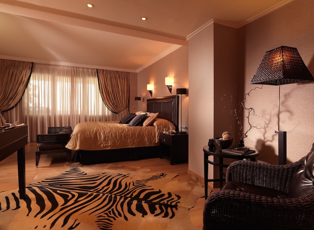 Divani Caravel — Hotel rooms in Athens, Attica