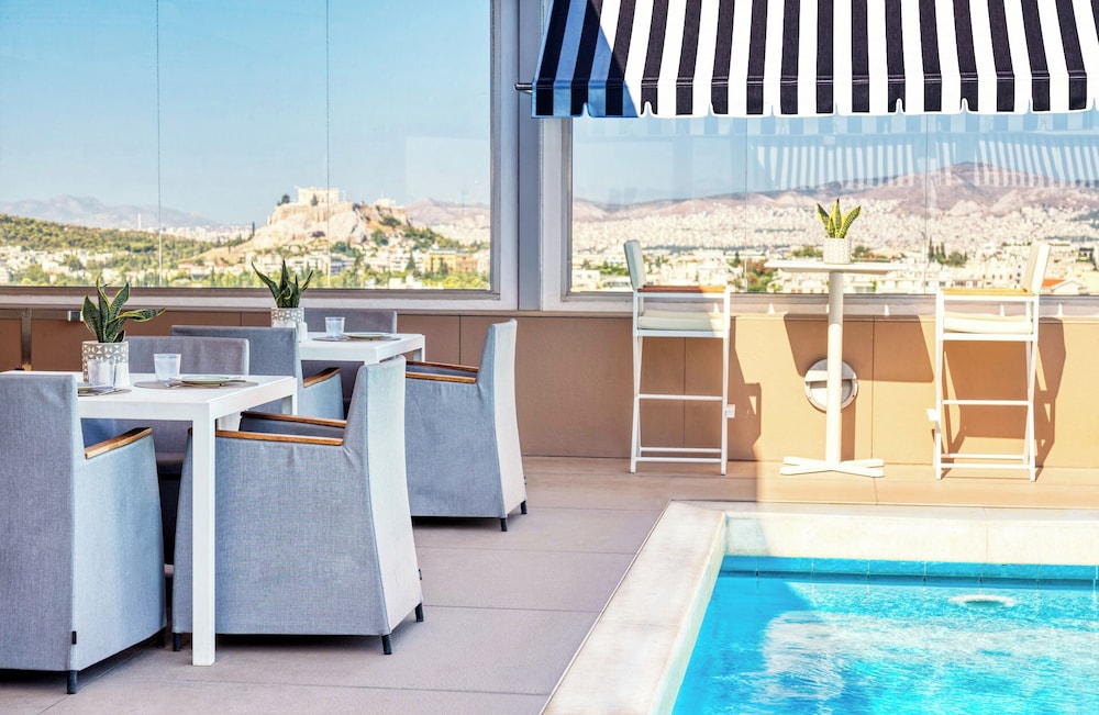 Divani Caravel — Restaurant & bars in Athens, Attica