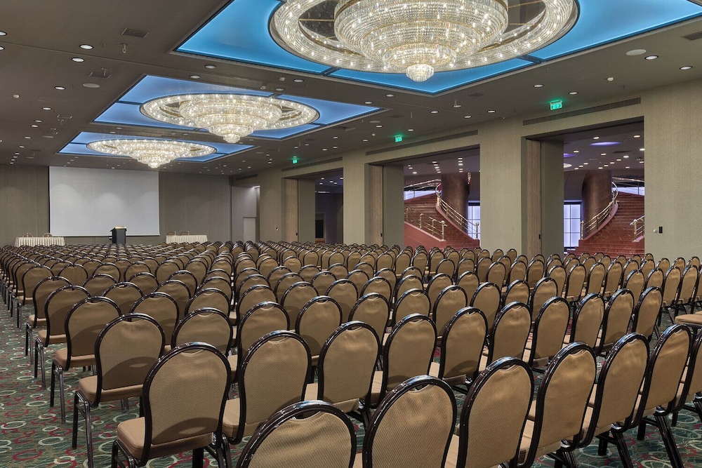 Divani Caravel — Hotel building in Athens, Attica