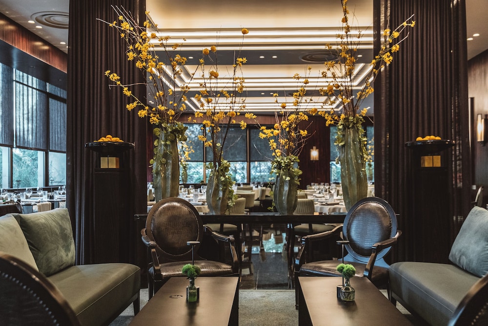 Divani Caravel — Restaurant & bars in Athens, Attica