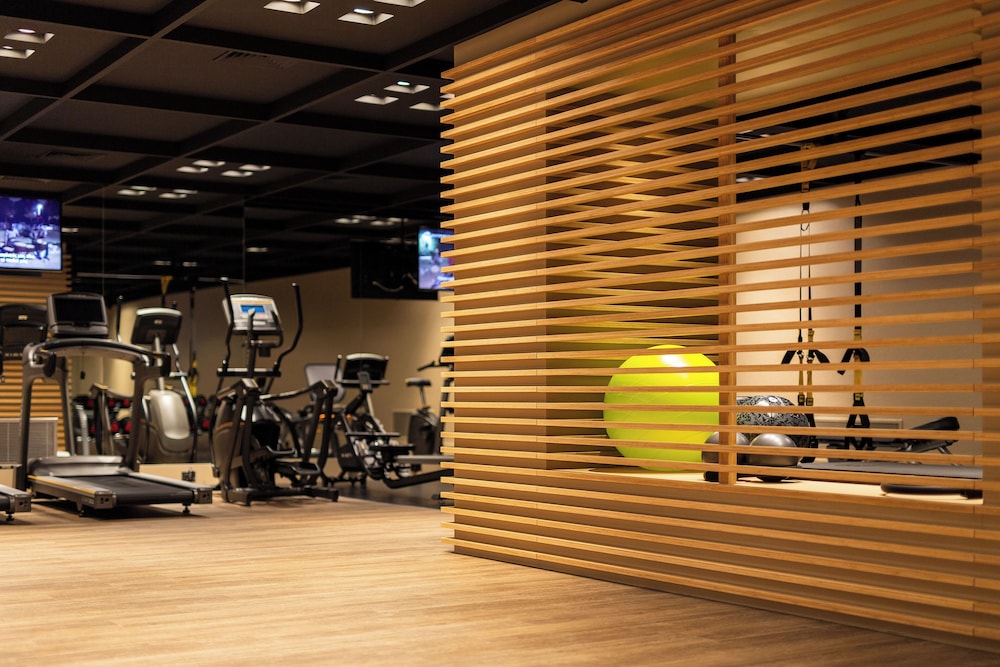 Divani Palace Acropolis — Sports & recreation in Athens, Attica
