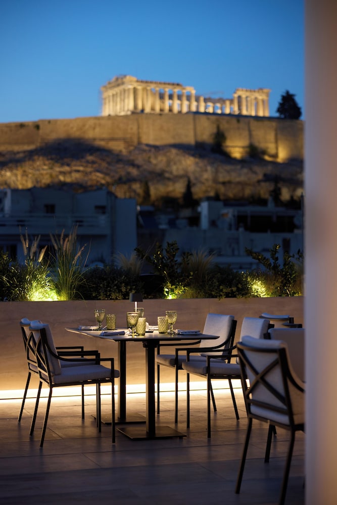 Divani Palace Acropolis — Restaurant & bars in Athens, Attica