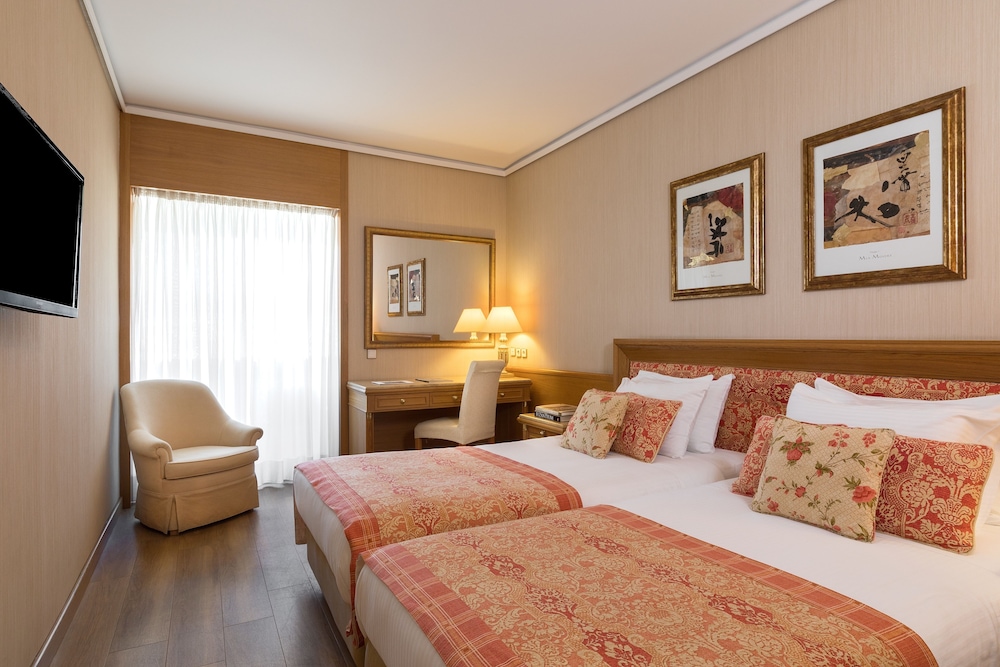 Divani Palace Acropolis — Hotel rooms in Athens, Attica