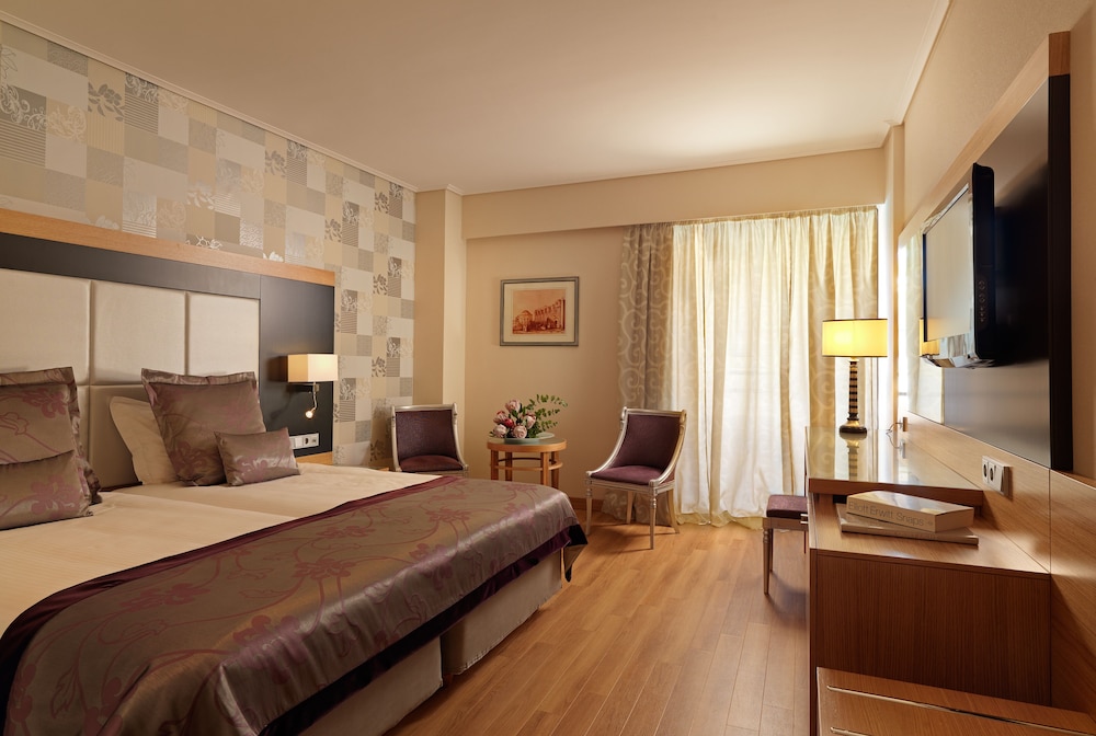 Divani Palace Acropolis — Hotel rooms in Athens, Attica