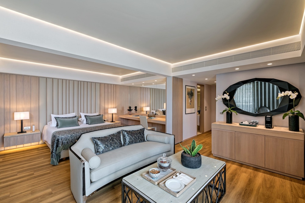 Divani Palace Acropolis — Hotel rooms in Athens, Attica