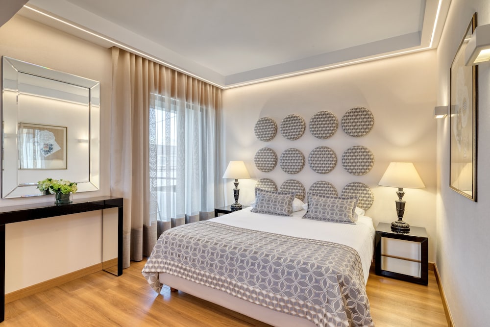 Divani Palace Acropolis — Hotel rooms in Athens, Attica