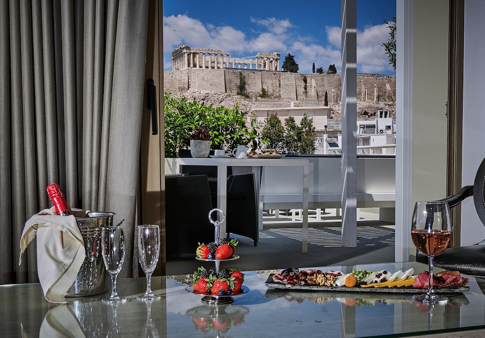 Divani Palace Acropolis — Attractions in the area in Athens, Attica