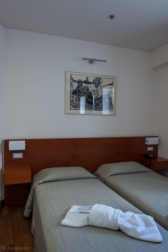 Dorian Inn, Sure Hotel Collection by Best Western — Hotel rooms in Athens, Attica