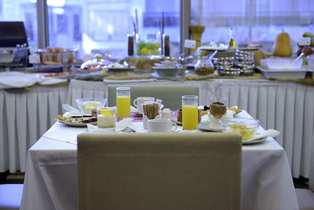 Dorian Inn, Sure Hotel Collection by Best Western — Restaurant & bars in Athens, Attica