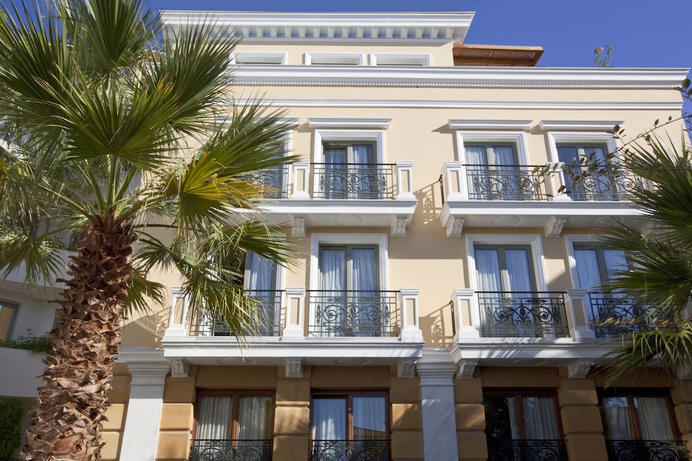 Electra Palace Athens — Hotel building in Athens, Attica