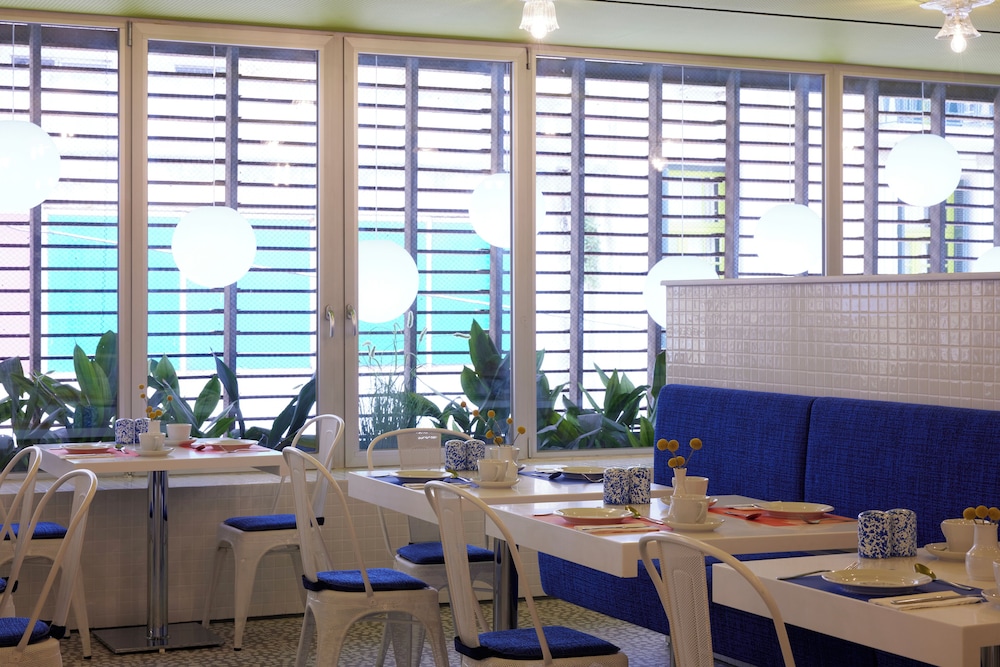 Fresh Hotel, a Member of Design Hotels — Restaurant & bars in Athens, Attica