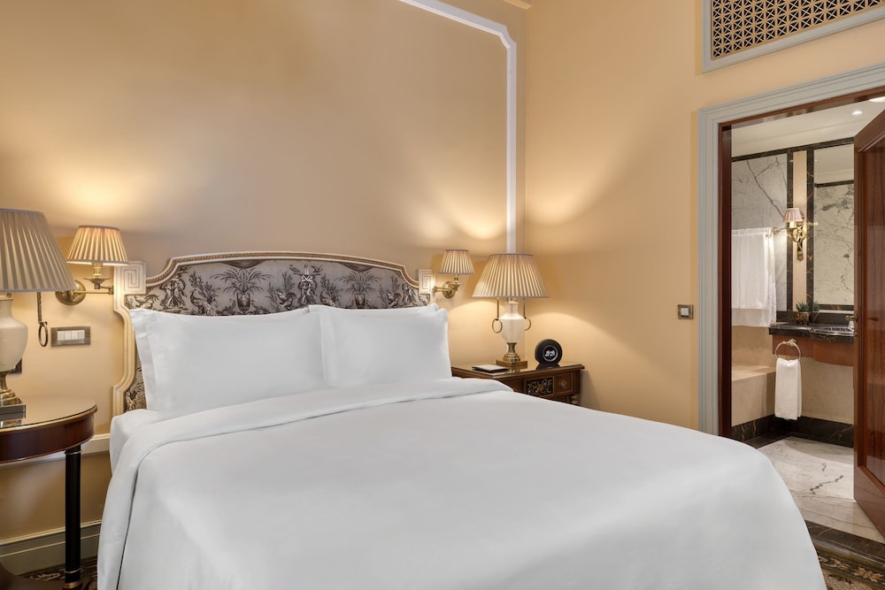 Hotel Grande Bretagne, a Luxury Collection Hotel, Athens — Hotel rooms in Athens, Attica